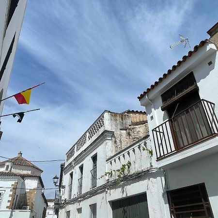 Estudio Tau Jerez De Los Caballeros Ngoại thất bức ảnh