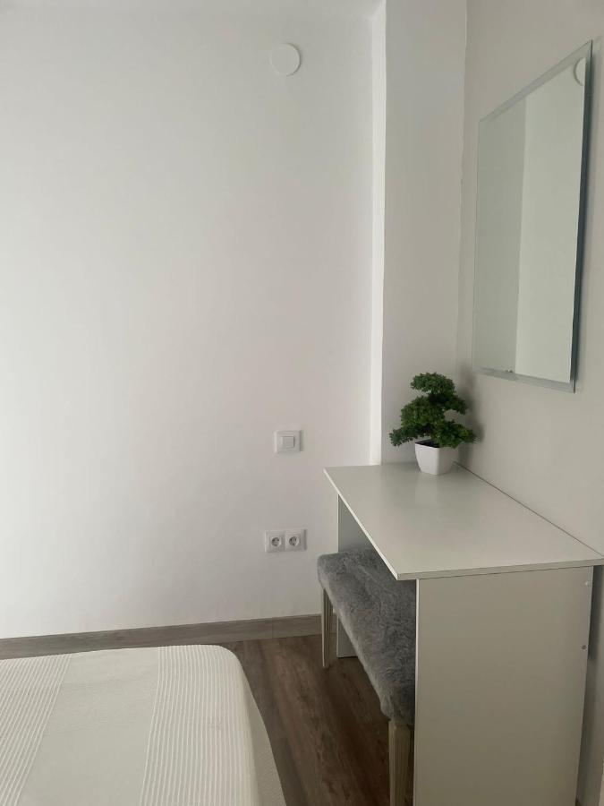 Estudio Tau Jerez De Los Caballeros Ngoại thất bức ảnh