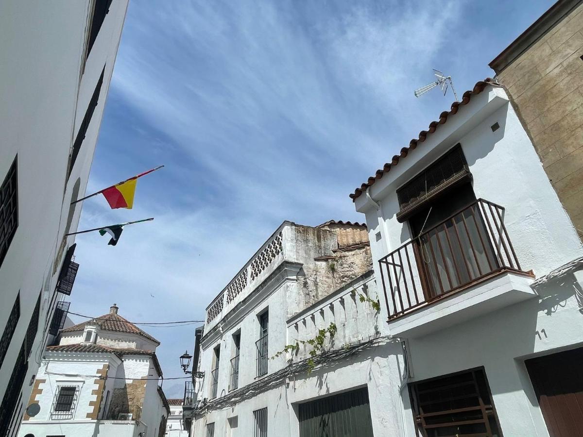 Estudio Tau Jerez De Los Caballeros Ngoại thất bức ảnh